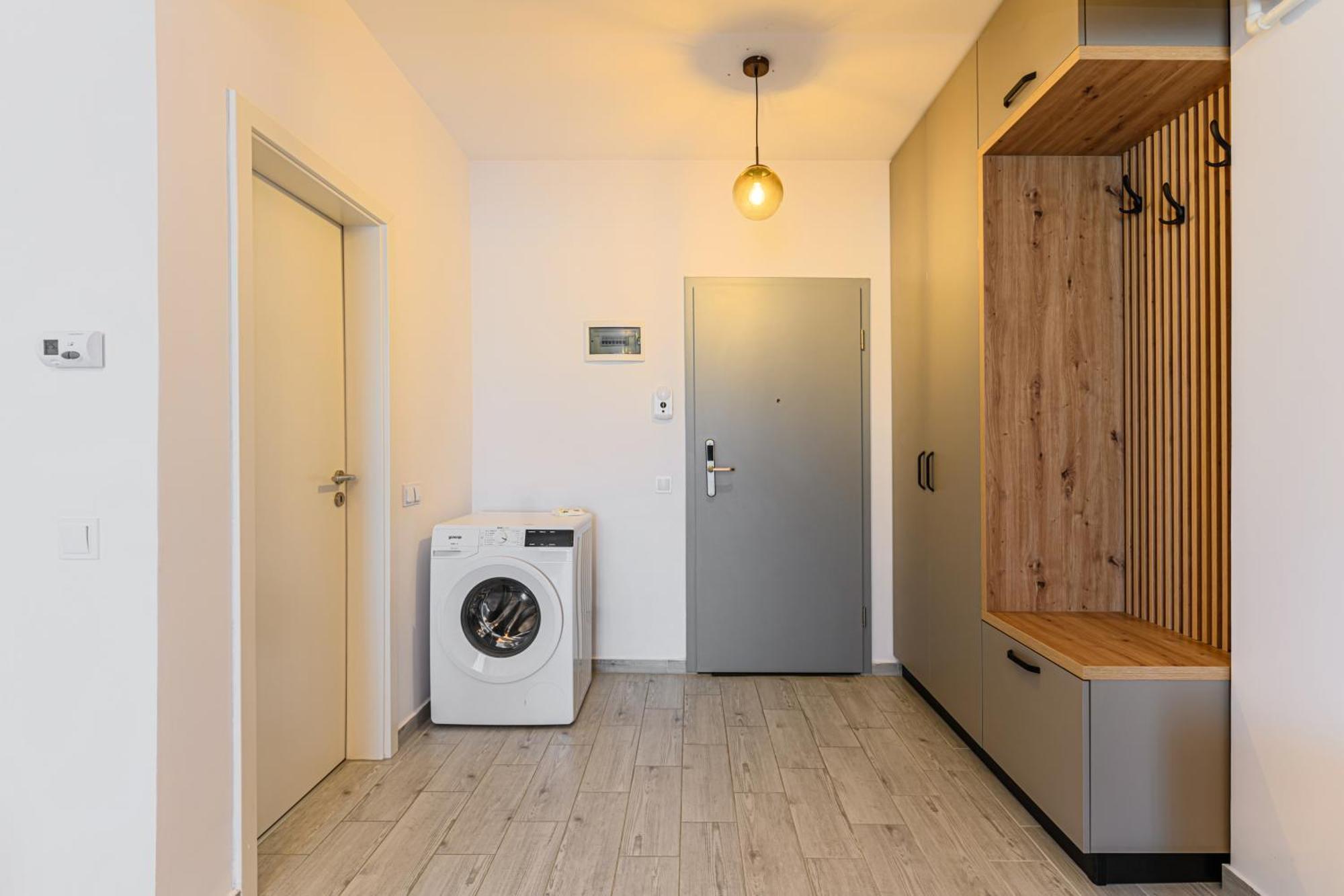 Larabelle Home Coresi ブラショフ エクステリア 写真