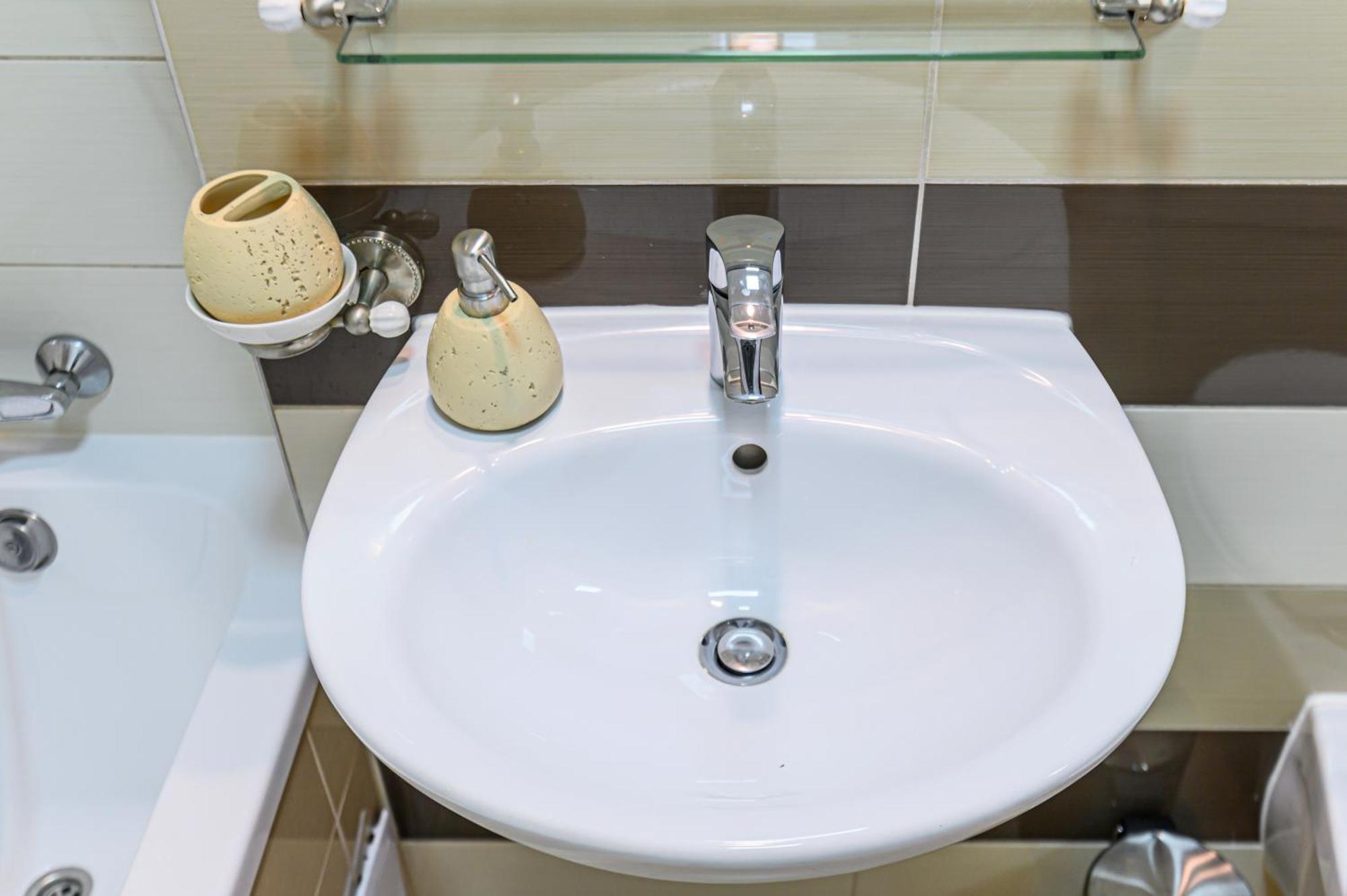 Larabelle Home Coresi ブラショフ エクステリア 写真