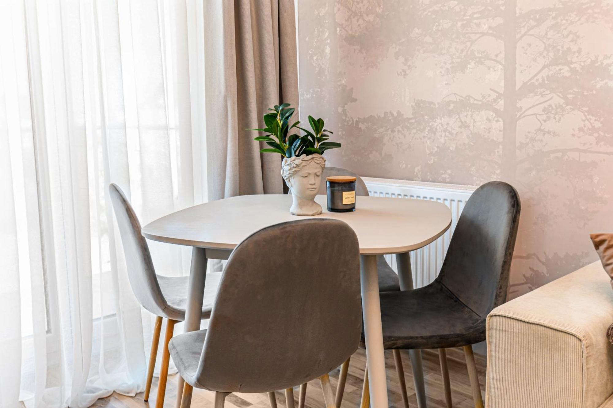 Larabelle Home Coresi ブラショフ エクステリア 写真