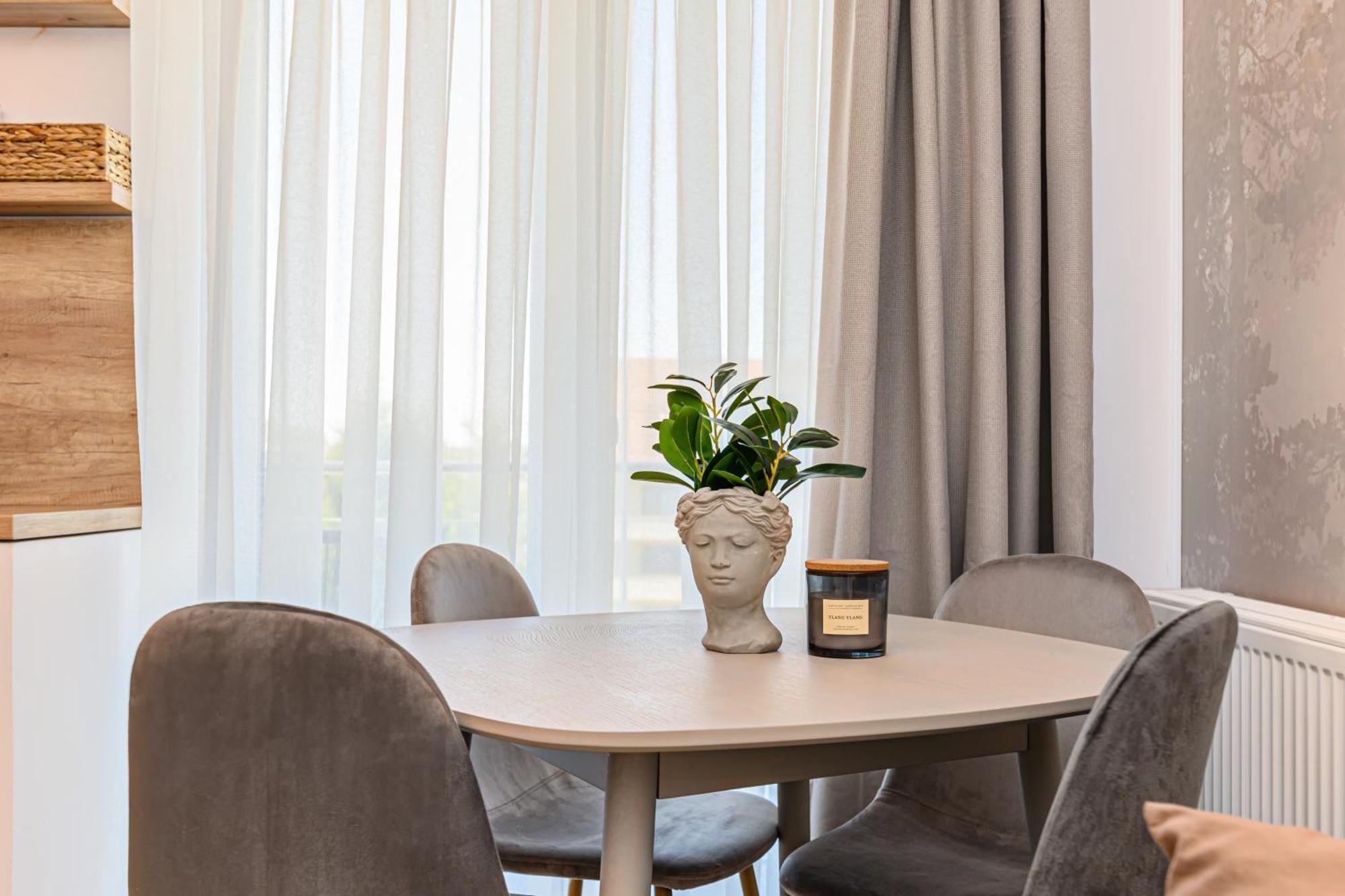 Larabelle Home Coresi ブラショフ エクステリア 写真